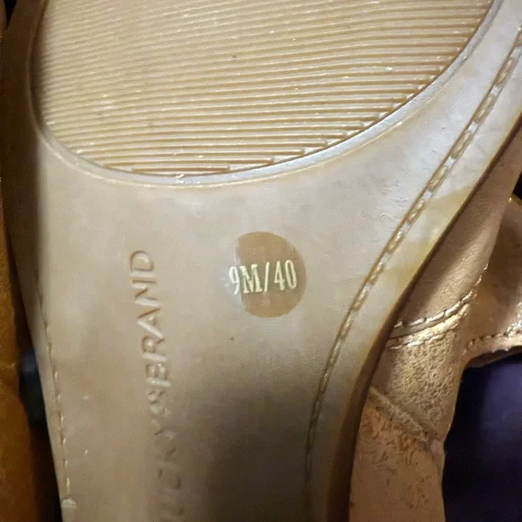 Lucky Brand Tan Flats Comfortable Slip-Ons Size 9 - Picture 4 of 4